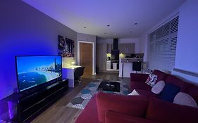 24-7 Secured City Centre Apartments With Free Underground Parking And Wifi